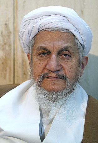 پرونده:یوسف صانعی.jpg